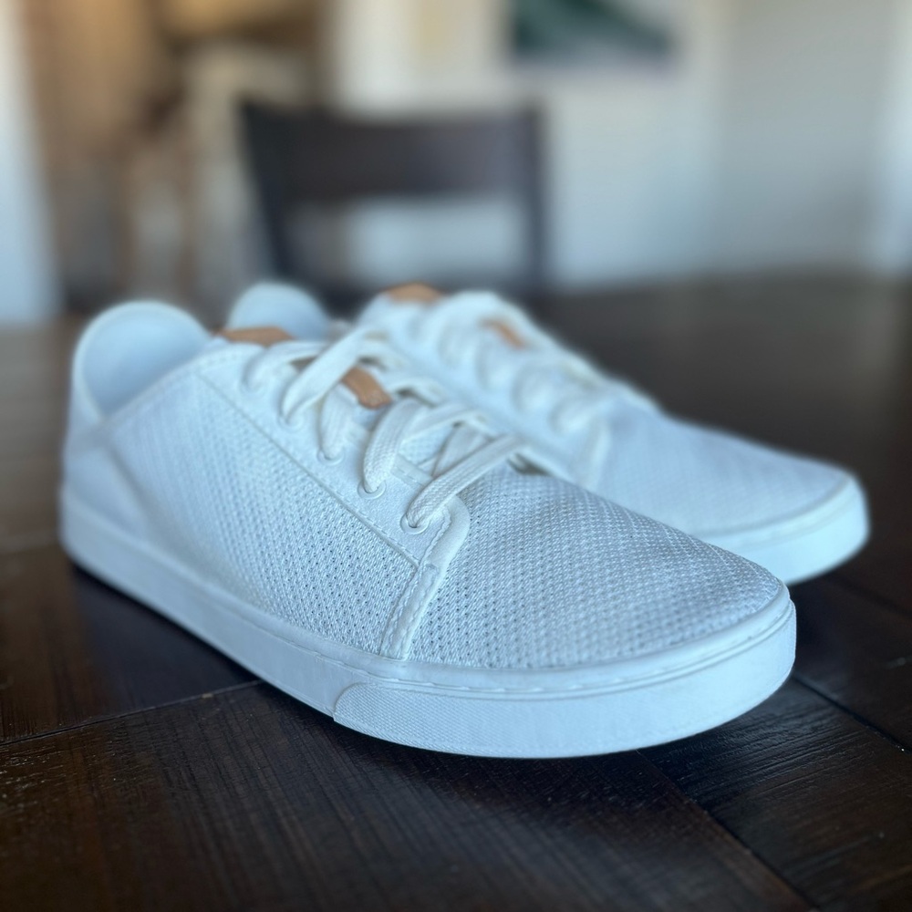 Women’s Olukai Pehuea Li sz 10 very lightly used shoes